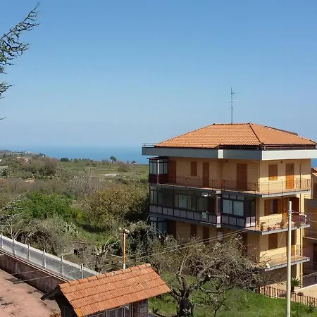 Bed & Breakfast Etna En Vie 3*